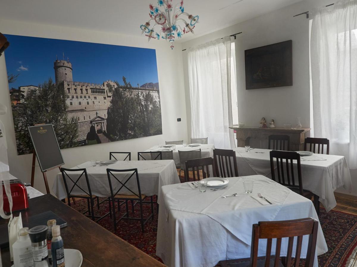 B&B La Loggia Del Castello Тренто Экстерьер фото
