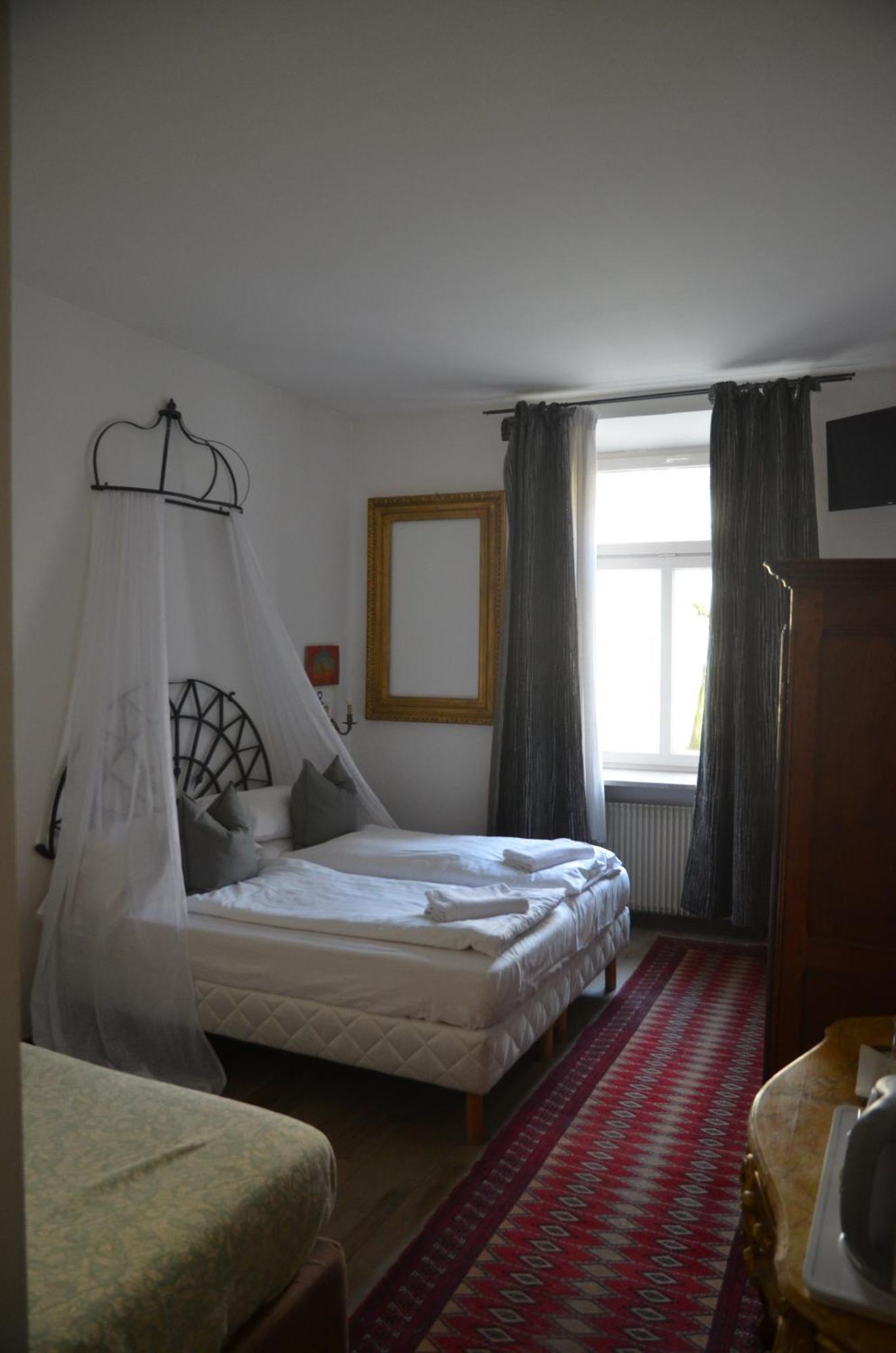 B&B La Loggia Del Castello Тренто Экстерьер фото