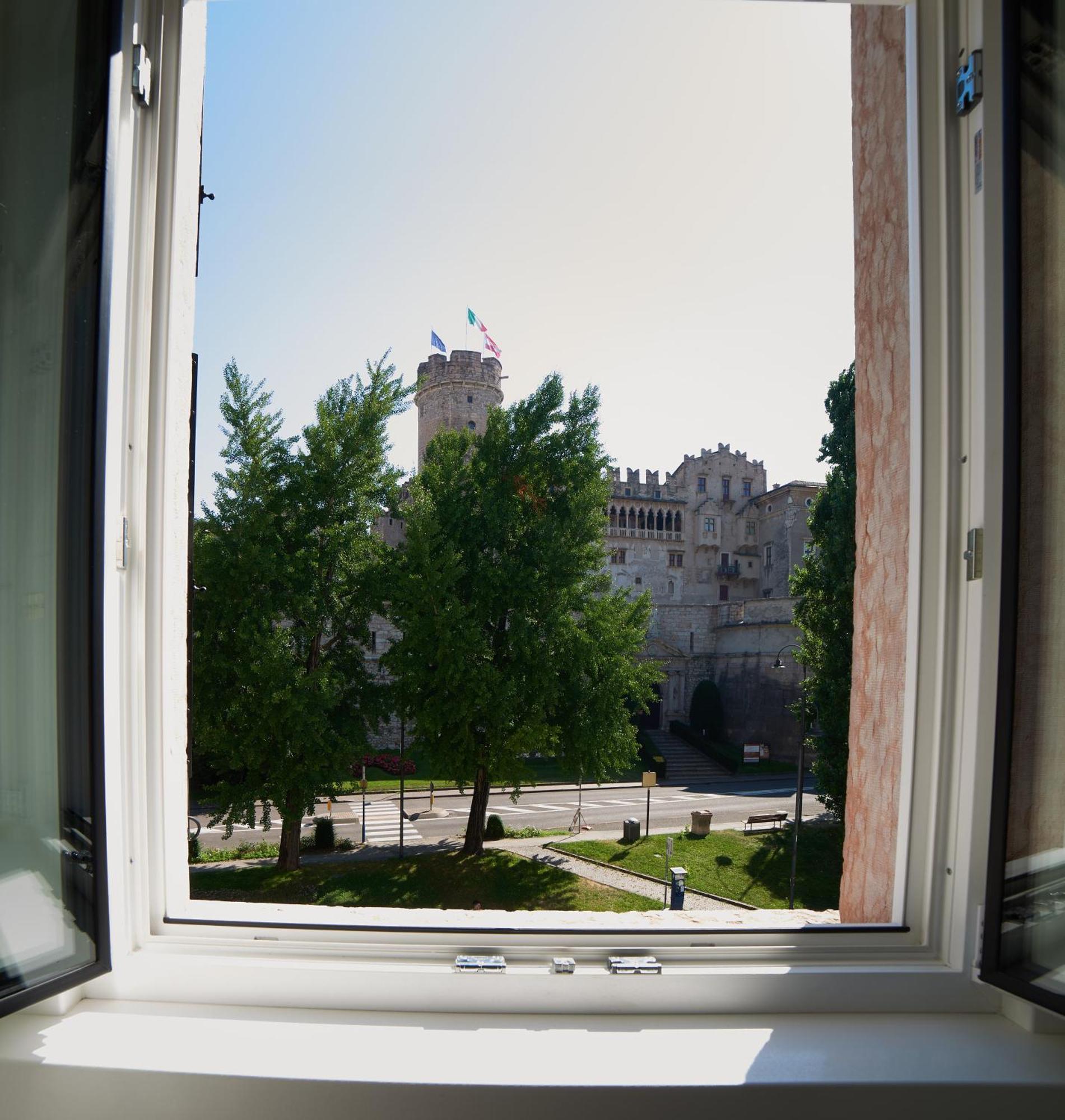 B&B La Loggia Del Castello Тренто Экстерьер фото