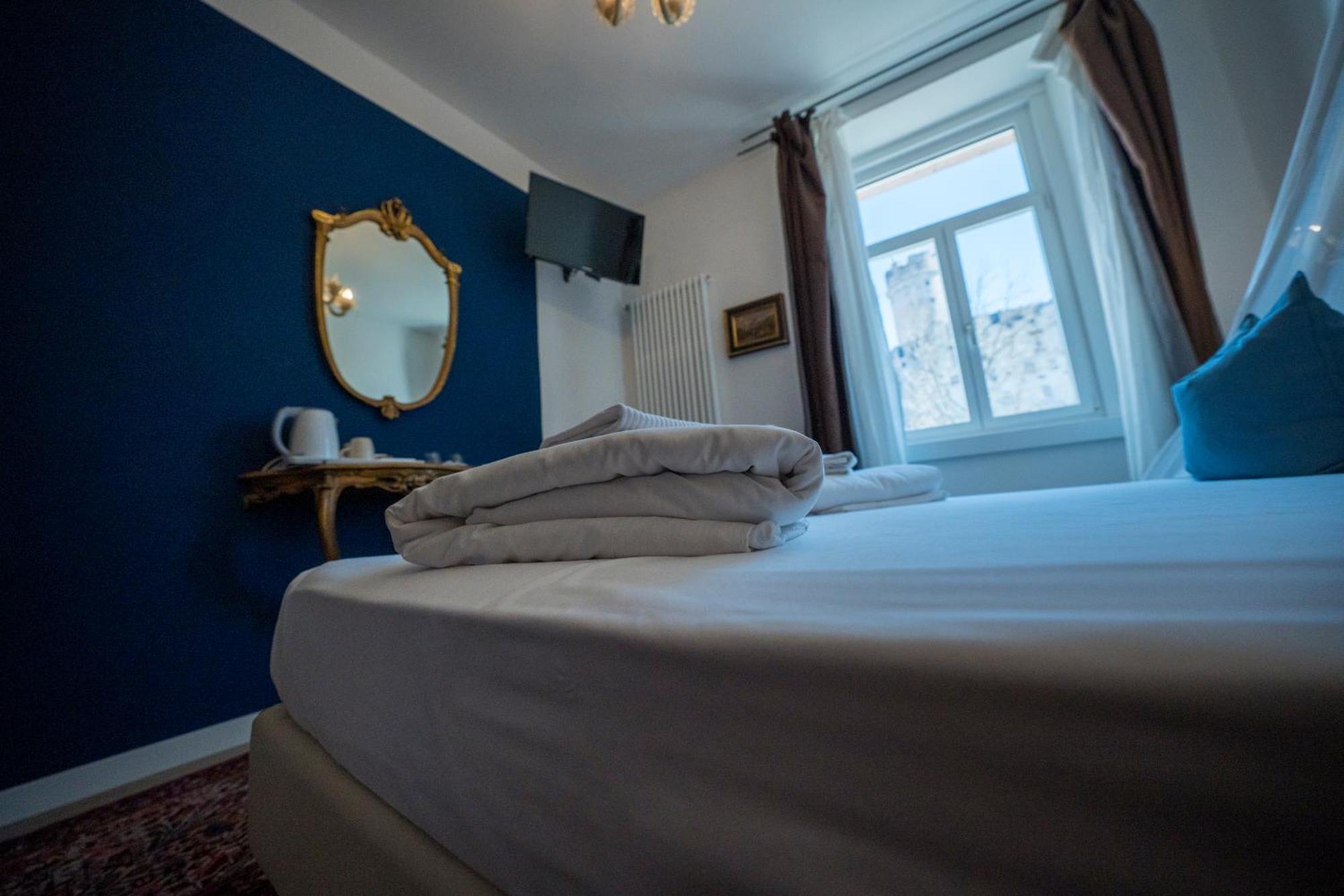 B&B La Loggia Del Castello Тренто Экстерьер фото